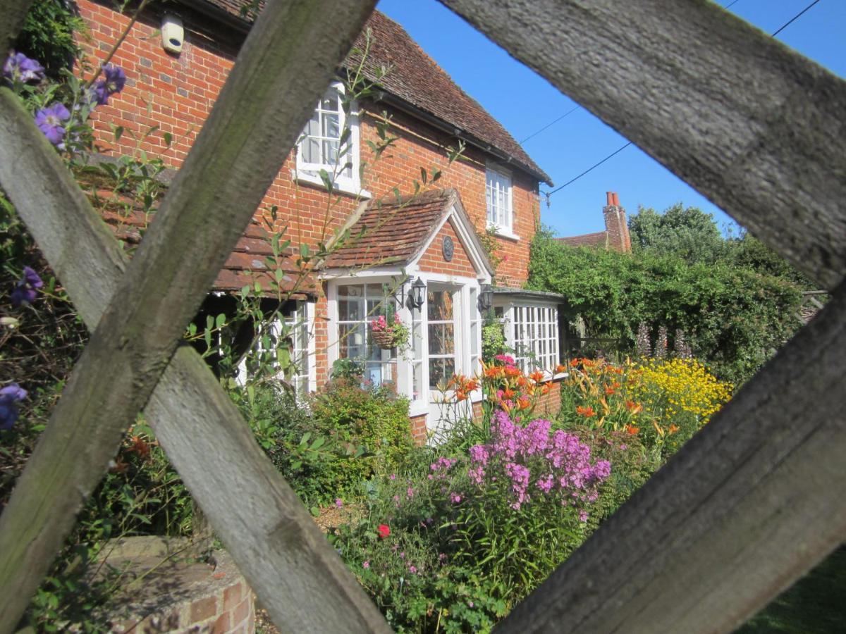 Vine Cottage Farnham  Kültér fotó